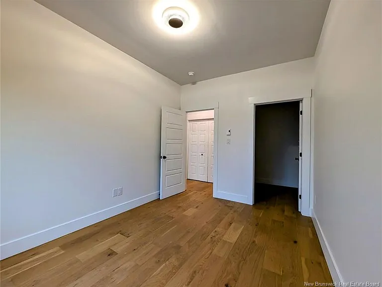 124 Ernest St — Photo 14
