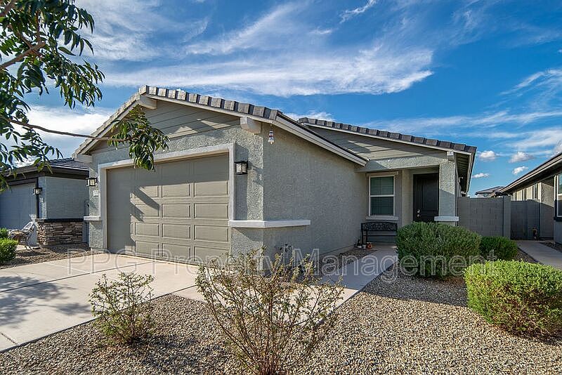 1st image of 17370 W Via De Luna Dr
