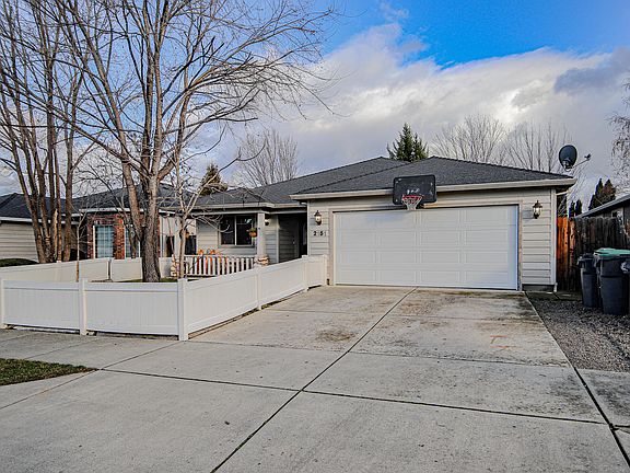 3rd image of 2151 Milford Dr