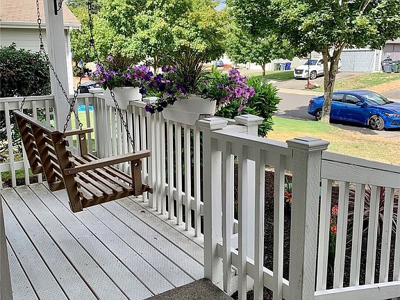 4th image of 17722 37th Avenue E