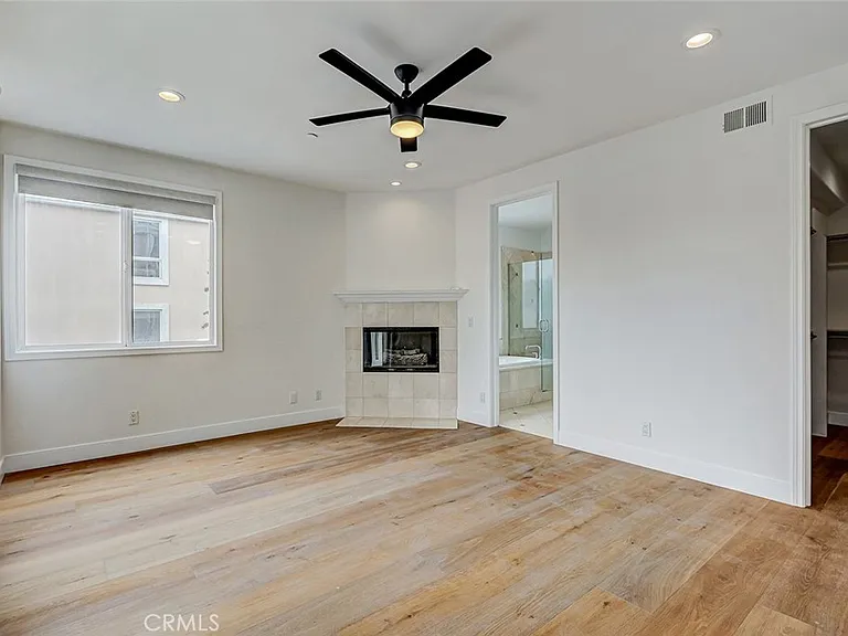 115 23rd St — Photo 21