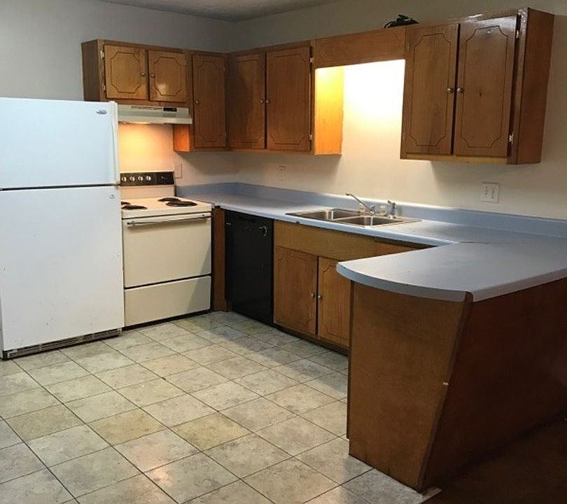 2nd image of 105 Wheeler Dr APT B5