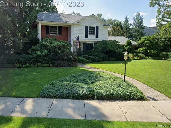3033 Chewton Cross, Bloomfield Hills, MI 48301