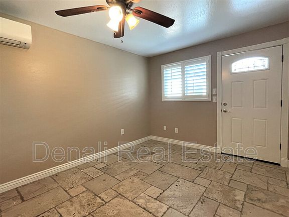 3rd image of 1029 E Mariposa St #1