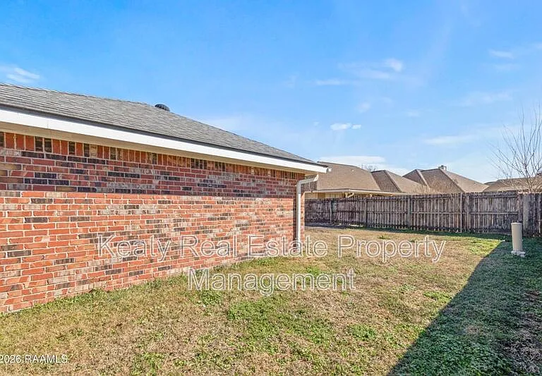 313 Wallingsford Cir — Photo 26