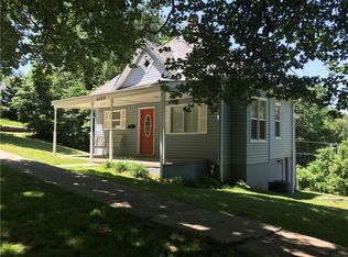 5220 Halsey St, Saint Joseph, MO 64504