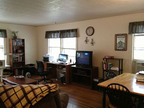 4th image of 211 NE Boulevard APT 9