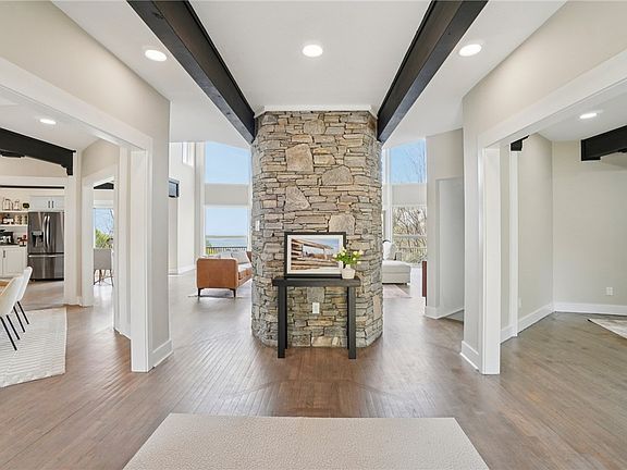 3rd image of 68 Raven Rd