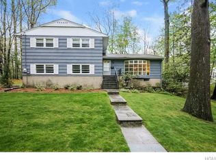 2 Kenneth Rd, White Plains, NY 10605