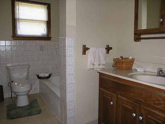 4th image of 9798 Whippoorwill Ln
