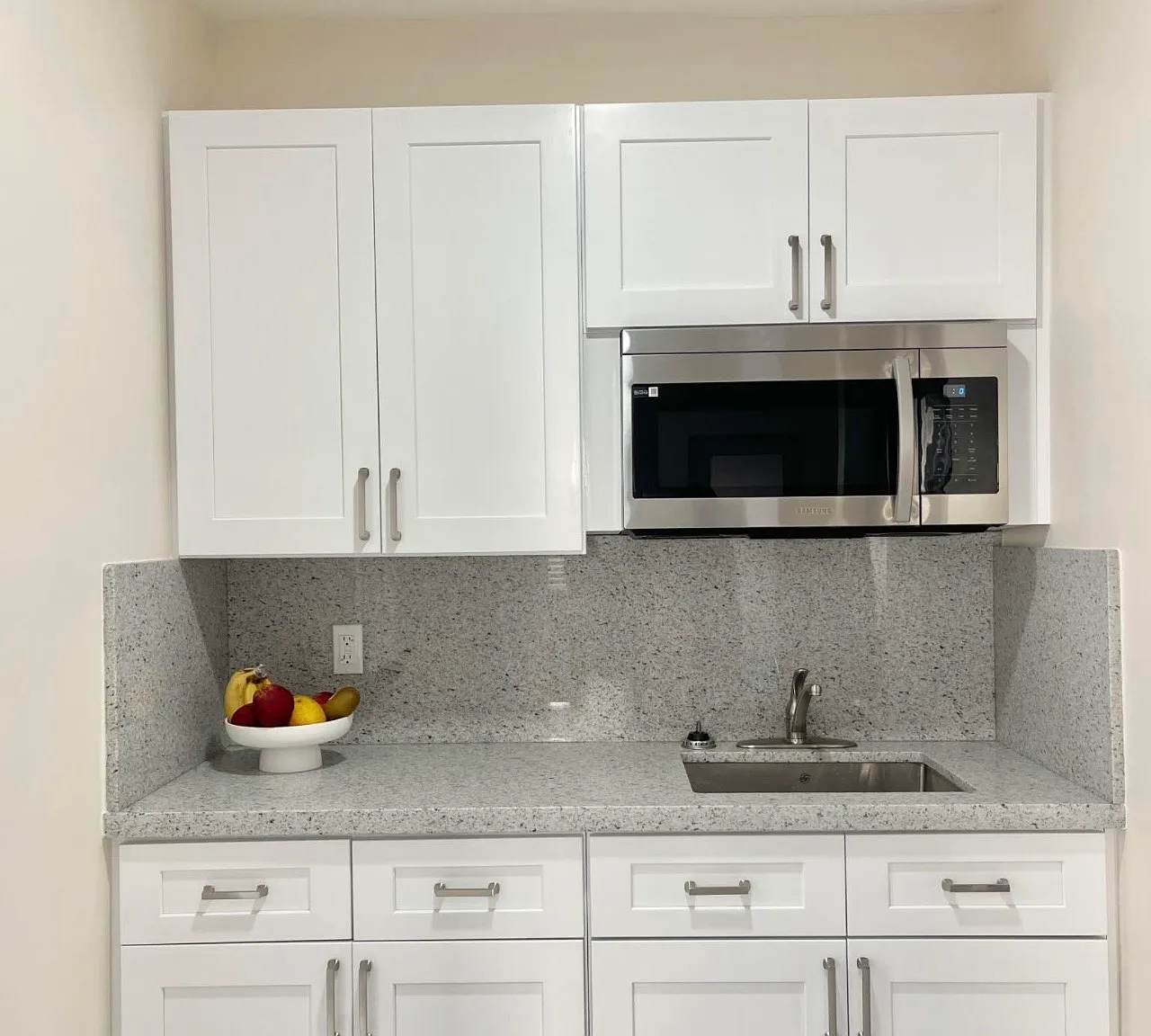 Studio, 380 sqft, $1,400 — Photo 4