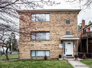 7459 N Waukegan Rd APT 3, Niles, IL 60714
