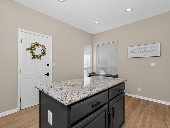5th image of 10819 Sawgrass Ct