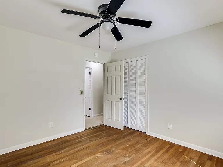 1725 Cheltenham Ln — Photo 21