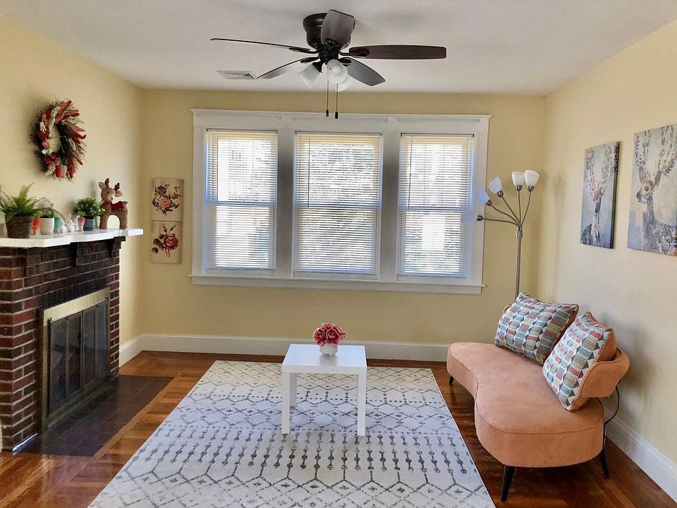 1st image of 124 White St #124