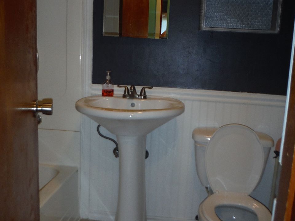 1st image of 7634 Crestwood Ln