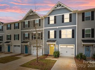 3044 Fiddlewood St, Charlotte, NC 28214
