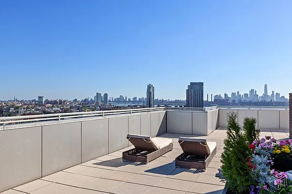 Rented by Halstead Real Estate | media 28