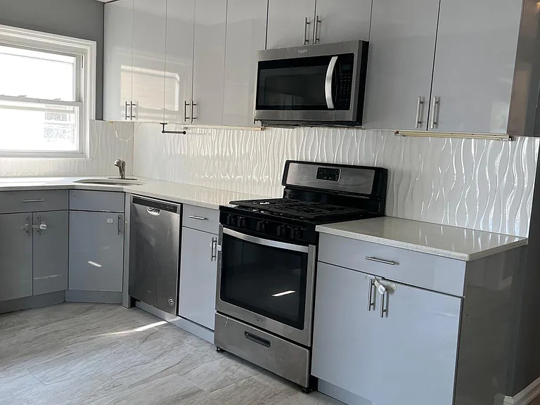 163-71 Mathias Ave #1 — Photo 4