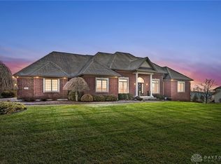 7980 Locust Grove Ct, Springboro, OH 45066