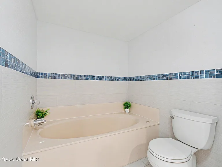 3613 S Banana River Blvd #304 — Photo 11