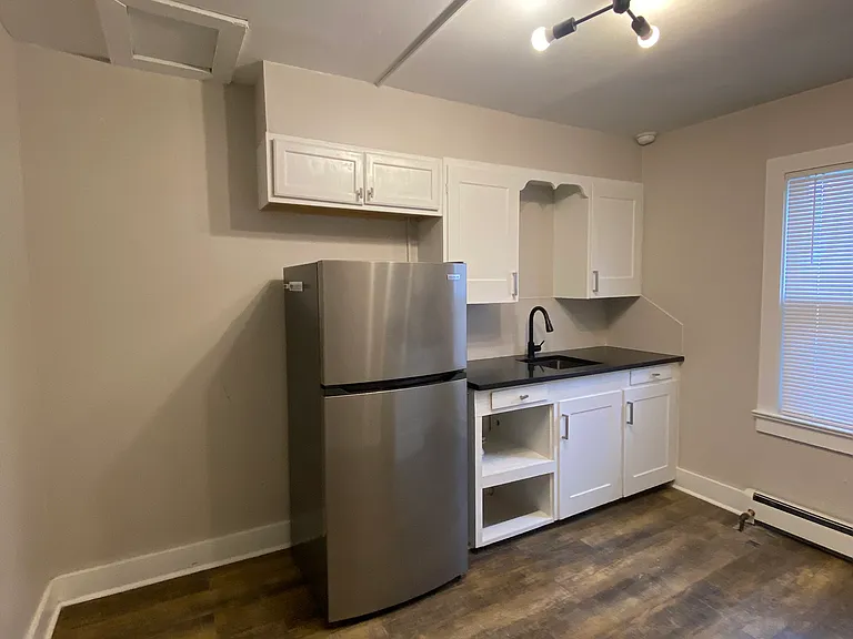 147 E Bridge St #2 — Photo 8