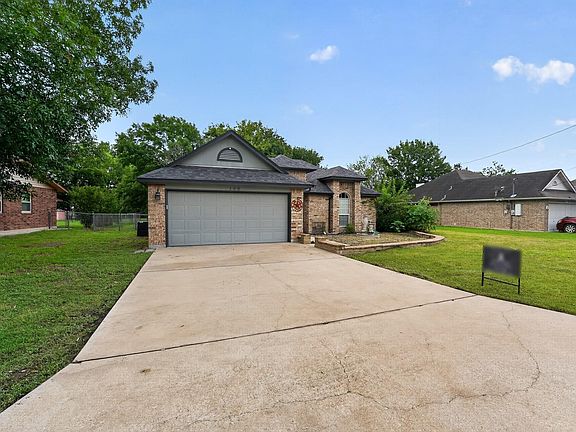 2nd image of 102 Hummingbird Ln