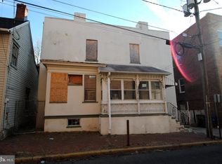 8 Brainerd St, Mount Holly, NJ 08060