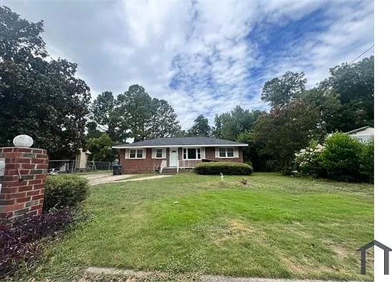 3 bed, 1269 sqft, $1,300 — Photo 2