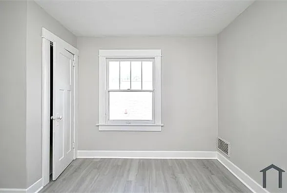 312-314 Pointview Ave #314 — Photo 21