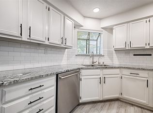 16301 Ledgemont Ln APT 168, Addison, TX 75001