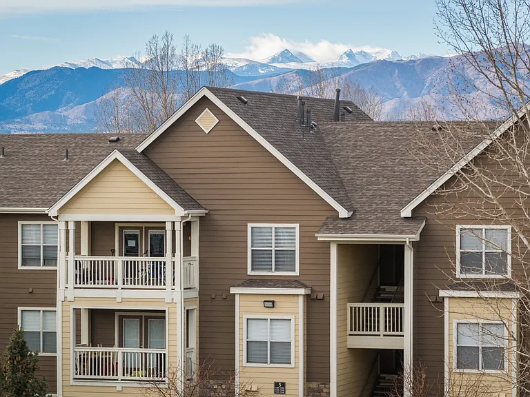 Stonebridge at Twin Peaks | Longmont, Co. Apartments