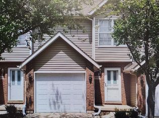 590 S Peace Rd, Sycamore, IL 60178