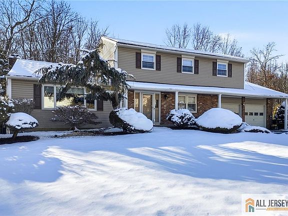 3rd image of 50 Valley Forge Dr
