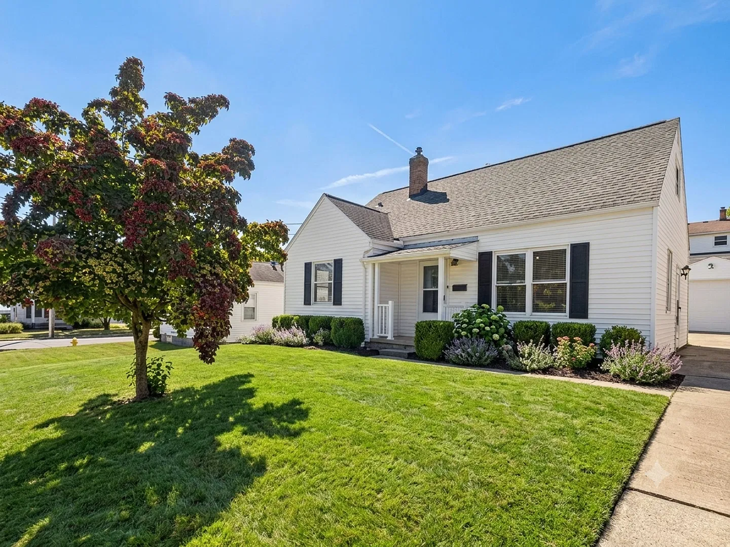Updated 3 Bed, 2 Bath Ranch with Garage and Basement Akron 44312 — Photo 1