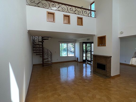 4th image of 7505 Hampton Ave APT 16