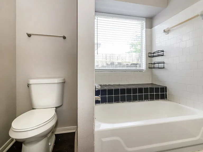 19411 Winding Branch Dr — Photo 11