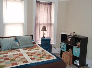 1034 E Johnson St APT 3, Madison, WI 53703