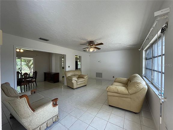 5th image of 817 Mare Bello Dr