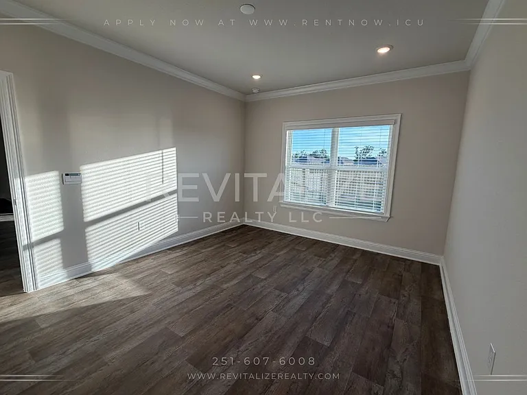 14901 Dayton Cir — Photo 22