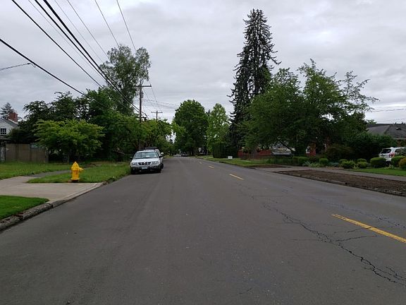 5th image of 473 NE 5th Ave