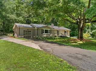 537 Beaverdale Rd NE, Dalton, GA 30721