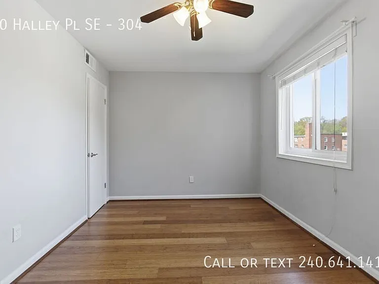 10 Halley Pl SE #304 — Photo 7