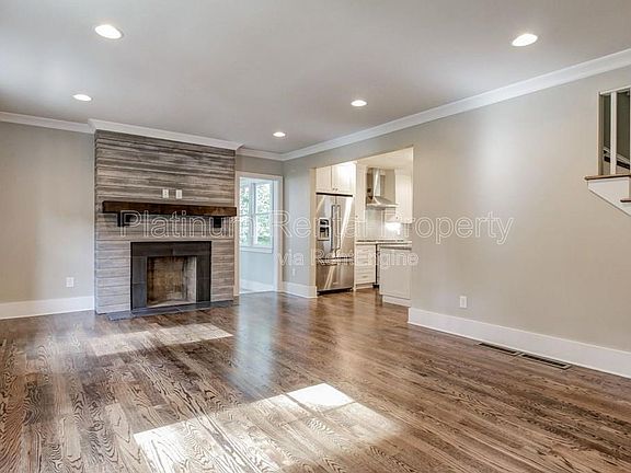 5th image of 1104 Rosedale Rd NE