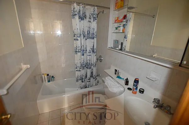 Rented by City Stop Realty | media 33