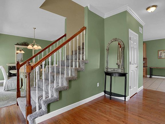 2nd image of 3402 Antietam Ct