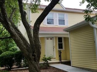 102 Carriage Ln #102, Newton, NJ 07860