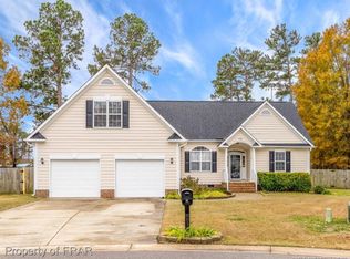 1520 Edgeware Ct, Fayetteville, NC 28314