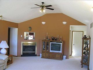 3rd image of 7705 Woodland Dr