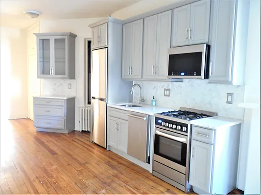 Rented by Brown Harris Stevens | media 4